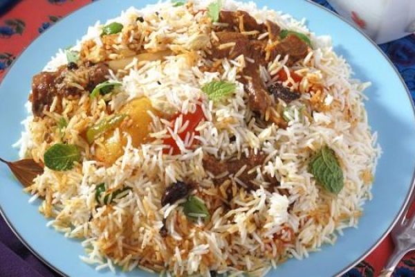 reshmi chicken.biryani.with.coconut.milk